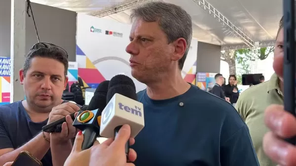 Governador defende anistia como instrumento de pacificação e comenta morte de ex-delegado-geral Ruy Ferraz Fontes