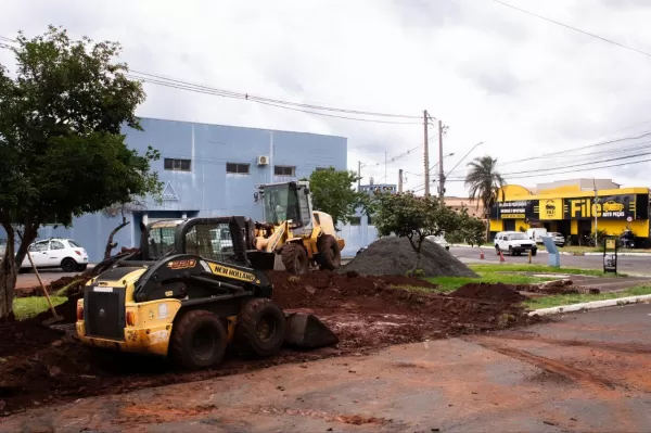 Prefeitura de Ourinhos inicia construção de novo retorno na Avenida Getúlio Vargas para melhorar o trânsito