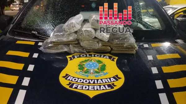 Casal é preso com mais de 7,5 kg de haxixe escondidos em caixas de som na Raposo Tavares em Chavantes 