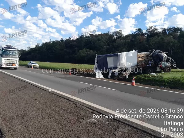 Acidente entre caminhão e carreta deixa uma pessoa morta e duas feridas na Rodovia Castello Branco
