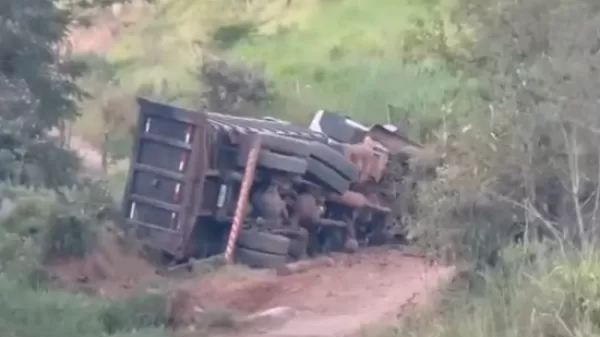 Caminhoneiro que morreu após acidente na área rural de Sarutaiá é velado e sepultado em Ourinhos, nesta terça, 27