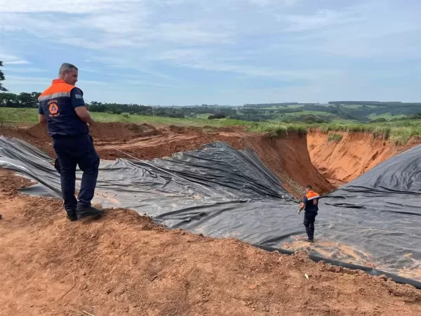 Cratera avança sobre Lupércio: IPT e autoridades avaliam situação