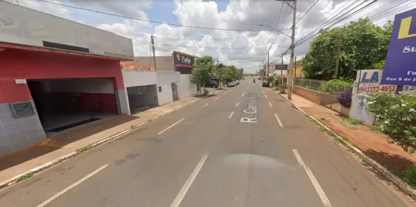 Ex-dona de loja de pneus registra furto de motocicleta após receber multa de trânsito em Ourinhos