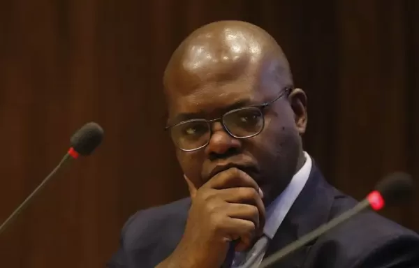 Lula demite Silvio Almeida após denúncias de assédio sexual