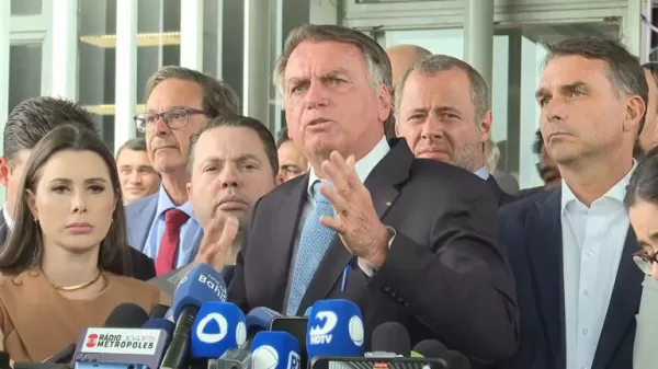 Bolsonaro se defende no STF e nega tentativa de golpe