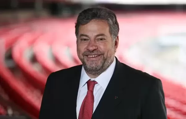 Júlio Casares renuncia à presidência e deixa o São Paulo FC