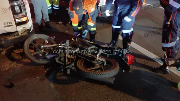 Motociclista morre após colisão com caminhonete na SP-300, em Bauru