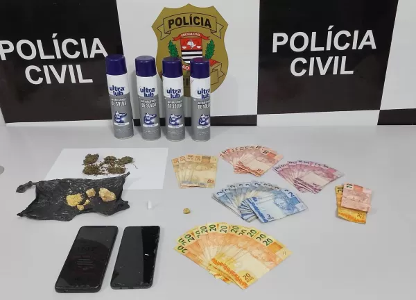 Polícia Civil prende jovem de 18 anos por tráfico de drogas durante cumprimento de mandado em Espírito Santo do Turvo