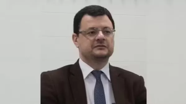 Defesa de professor demitido da Unesp alega surto psiquiátrico e promete recorrer à Justiça