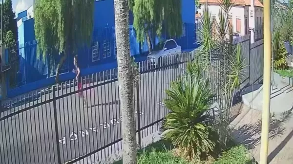 Presas fogem pela porta da frente da Cadeia Pública de Itatinga; uma delas é suspeita de envolvimento em sequestro e morte de taxista