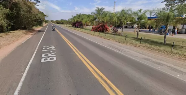 PRF resgata criança de 13 anos caminhando sozinha na BR-153 em Ocauçu; menino tentava chegar a pé até Ourinhos