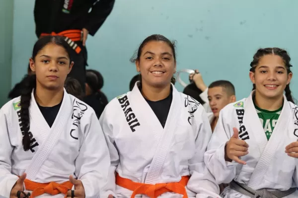 Equipe Cacto se destaca no Mundial de Jiu-Jitsu CBJJE em meio a mais de 3 mil atletas