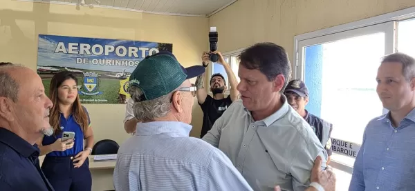 Governador Tarcísio de Freitas já está em Ourinhos 