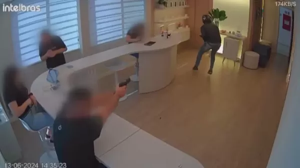 VÍDEO: Empresário reage a assalto e dá cinco tiros em suspeito armado, no Paraná