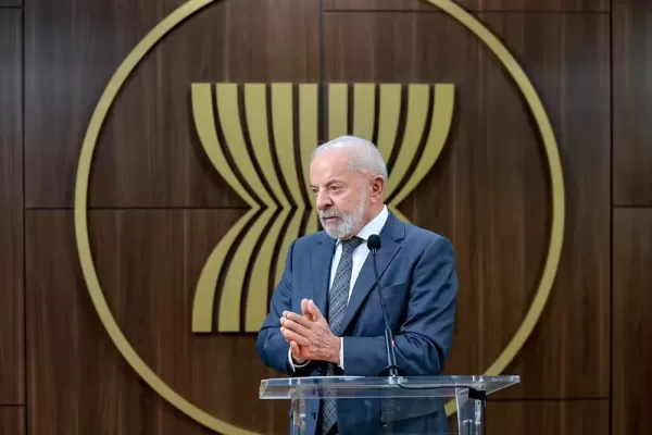 Lula se retrata após polêmica ao comparar traficantes a vítimas de usuários de drogas