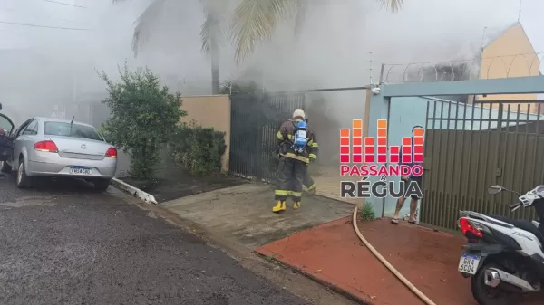 Incêndio atinge residência no Jardim Ouro Verde e mobiliza Corpo de Bombeiros em Ourinhos