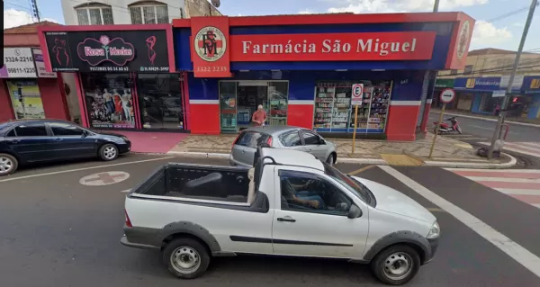 Farmácia é assaltada em Ourinhos; farmacêutico é agredido por criminosos armados