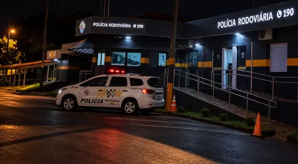 Mulher morre atropelada na Rodovia Raposo Tavares, em Ibirarema; motorista fugiu sem ser identificado