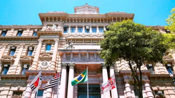 Juízes e pensionistas receberam, em média, R$ 90 mil por mês em 2025, aponta estudo