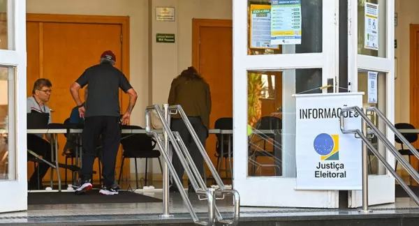 Local de votação: veja onde votar antes de ir às urnas neste domingo