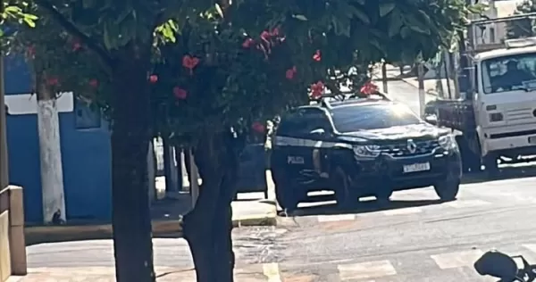 Mãe e filho são presos por venda de carne imprópria em açougue de Bernardino de Campos