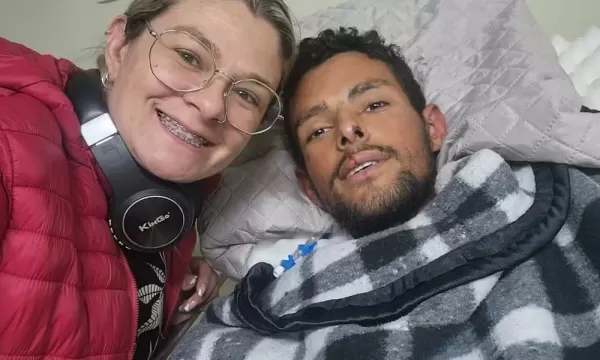 Jovem de Piraju, desaparecido por quase dois meses, retorna para casa após ser esfaqueado em Campinas