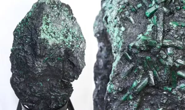 “Pequena Notável”: esmeralda de 92 kg será leiloada com lance inicial de R$ 100 milhões