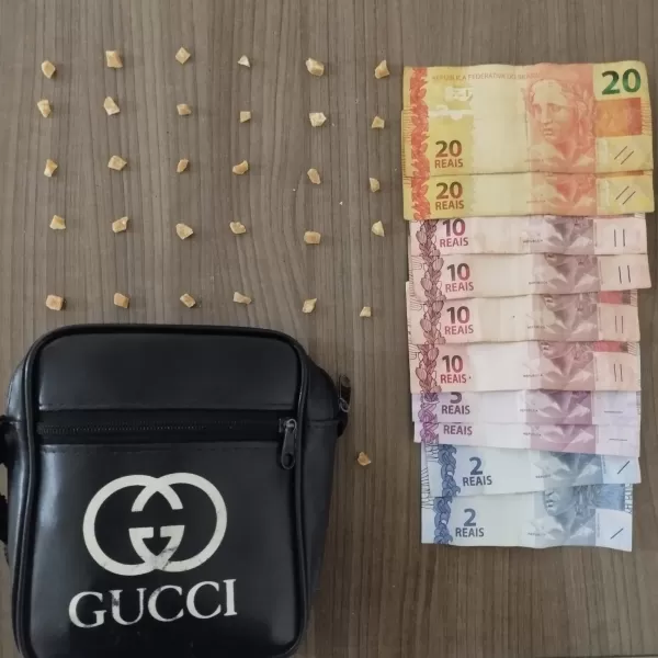 Homem é preso com 31 pedras de crack durante ação da GCM na Vila Perino em Ourinhos