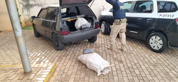 Perseguição policial termina com apreensão de quase 50 kg de maconha em Ourinhos