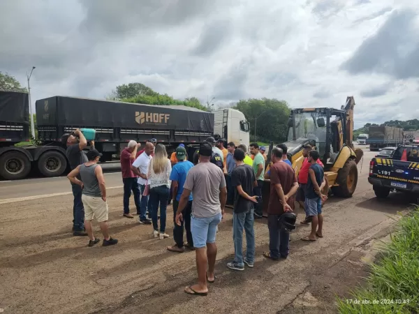 Moradores de Marques dos Reis lutam por acesso viário após fim da isenção de pedágio na divisa com Ourinhos