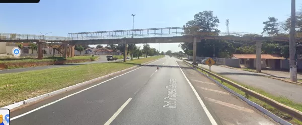 Homem morre após pular de passarela e ser atropelado na Rodovia Raposo Tavares em Ourinhos