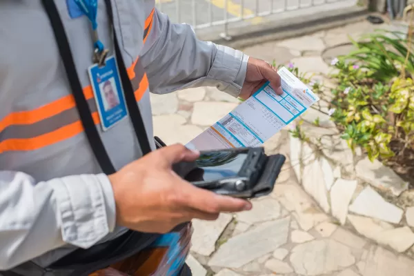 Concessionária de energia elétrica abre vagas para eletricistas e leituristas em Assis