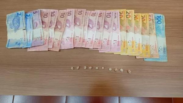 Duas prisões por tráfico de drogas são registradas na Rua Gaspar Ricardo em Ourinhos