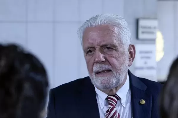 Defesa de Jaques Wagner recorre ao STF para anular busca e apreensão autorizada em operação da PF