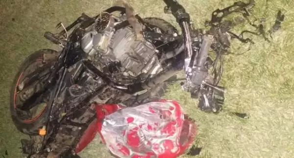 Motociclista morre após ser atingido por carro em rodovia de Taquarituba; motorista fugiu