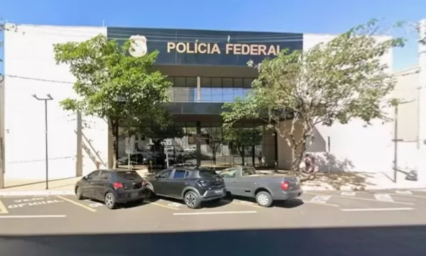 PF cumpre mandado em Ourinhos durante operação contra esquema de adulteração e venda de veículos furtados