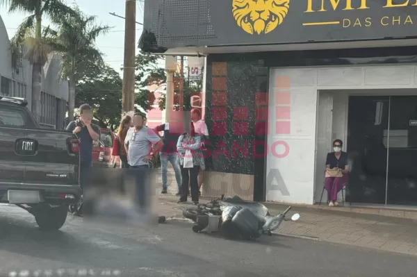 Motociclista fica ferida em acidente em Ourinhos 