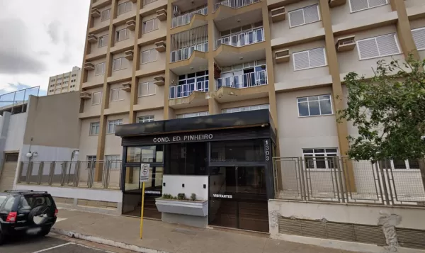 Advogado tem apartamento invadido e furtado em Ourinhos; câmeras flagraram três suspeitos