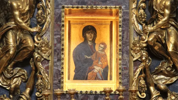 Vaticano publica documento sobre títulos marianos e reafirma centralidade de Cristo na devoção a Maria