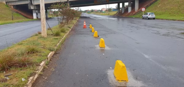Jovem de 21 anos fica gravemente ferido após acidente de moto em Ourinhos