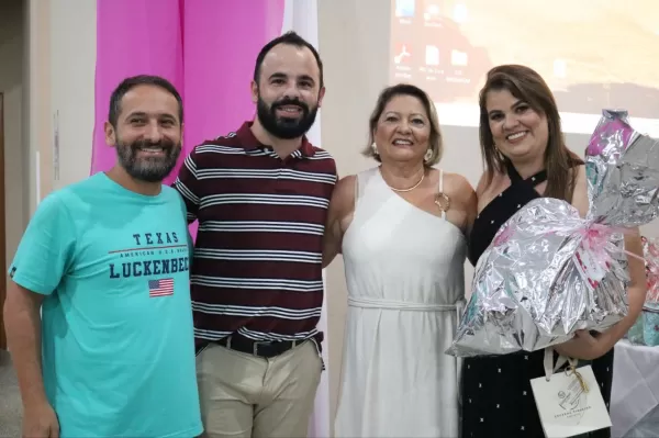 Primeira-dama Nathalia promove "Jantar Para Elas", com as servidoras municipais de São Pedro do Turvo
