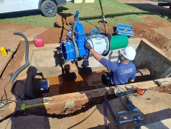 Ourinhos Saneamento instala novo macromedidor no Jardim São Silvestre para combater perdas de água