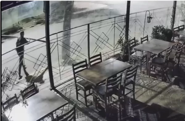 Restaurante no centro de Ourinhos é alvo de furto e tem câmeras de segurança danificadas; Vídeo