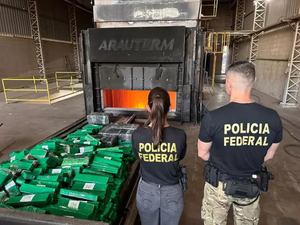 Polícia Federal de Marília incinera mais de 1 tonelada de drogas