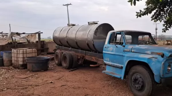 Polícia Ambiental deflagra operação contra adulteração de leite e crimes ambientais na região de Assis