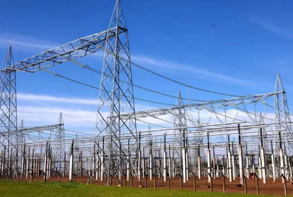 Conta de luz: nova regra vai permitir que consumidores escolham de quem comprar energia
