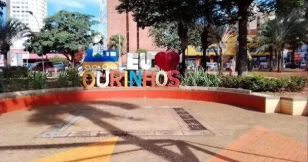 Prefeitura de Ourinhos realiza melhorias em ruas do centro