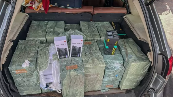 PRF apreende quase R$ 500 mil em celulares transportados ilegalmente em Ourinhos