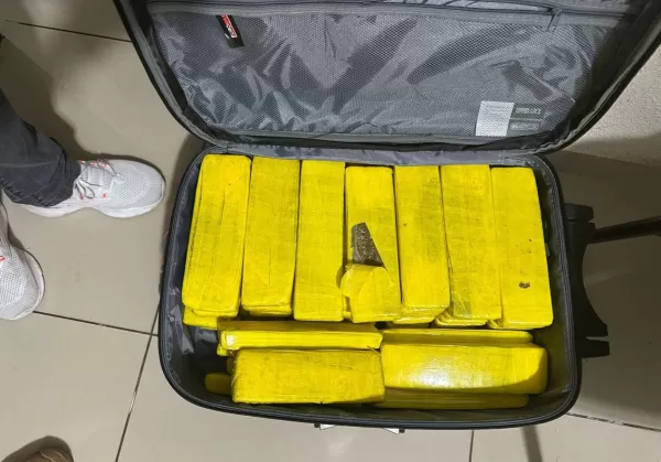 PRF prende três mulheres por tráfico de drogas em Ourinhos