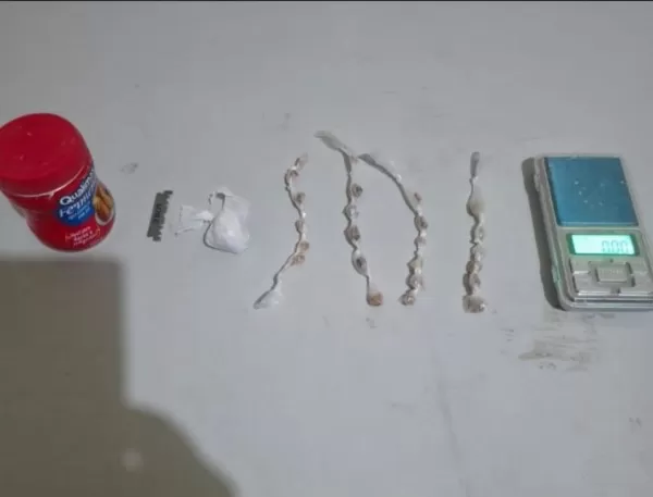 Pintor é preso acusado de tráfico de drogas no CDHU, em Ourinhos
